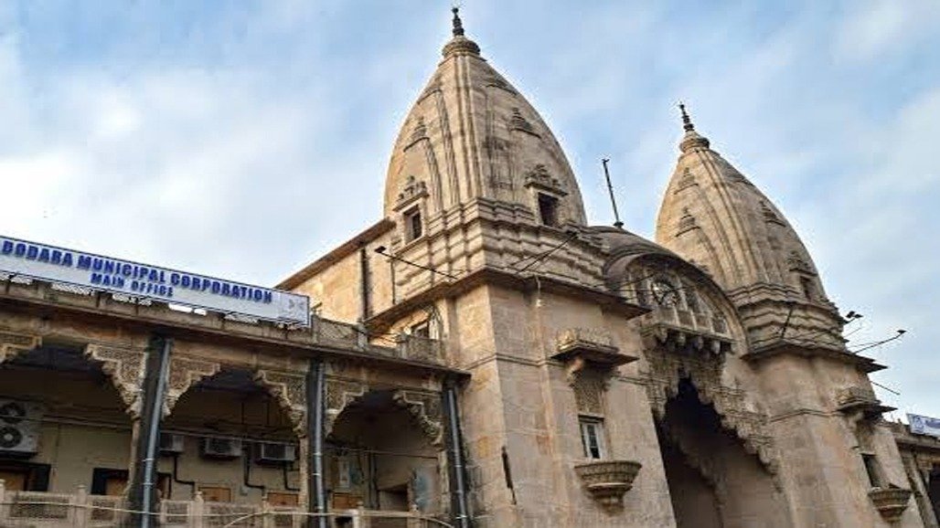 વડોદરામાં દરેક વોર્ડમાં યોગ સેન્ટર શરૂ કરવાની તૈયારી: કર્મચારીઓ અને કાઉન્સિલરોને મળશે ૫૦ ટકા રાહત